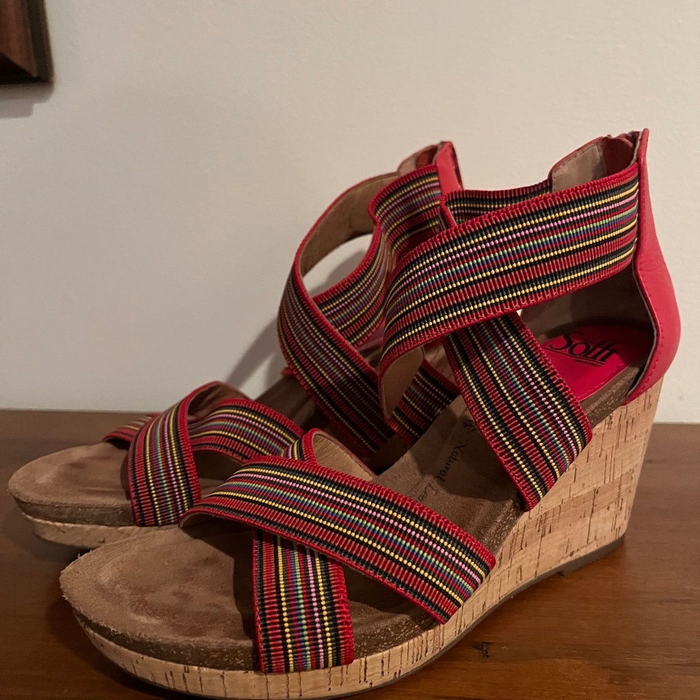 Sofft stretch red stripe cork strappy sandals